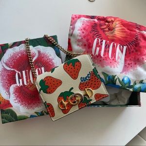 Like new Gucci Card Case Wallet With Chain Wallet
